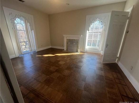 584 Chapel St #5 - New Haven, CT 06511 - Home For Rent