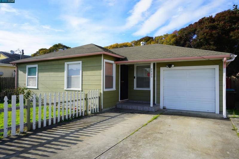 2425 Greenwood Dr, San Pablo, CA 94806 - MLS 41047803 for Sale