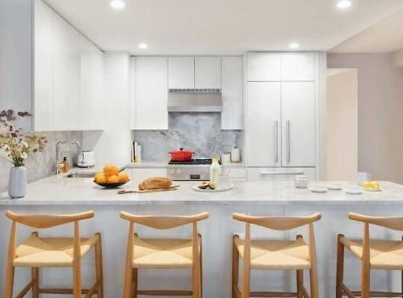 152 E 87th St - New York, NY 10128 - Home For Rent
