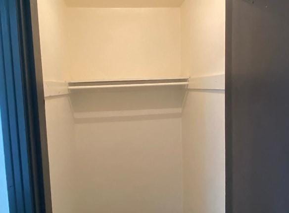 416 SW 4th St - Topeka, KS 66603 - Home For Rent