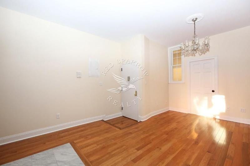 Rental listing in Harlem East, Manhattan. Contact the landlord or property manager direct about rental.