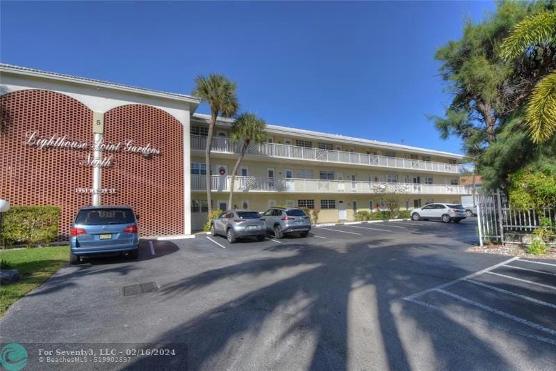 1951 NE 39TH ST APT 360, Lighthouse Point, FL 33064 Condo/Townhouse For Sale  MLS# F10423061