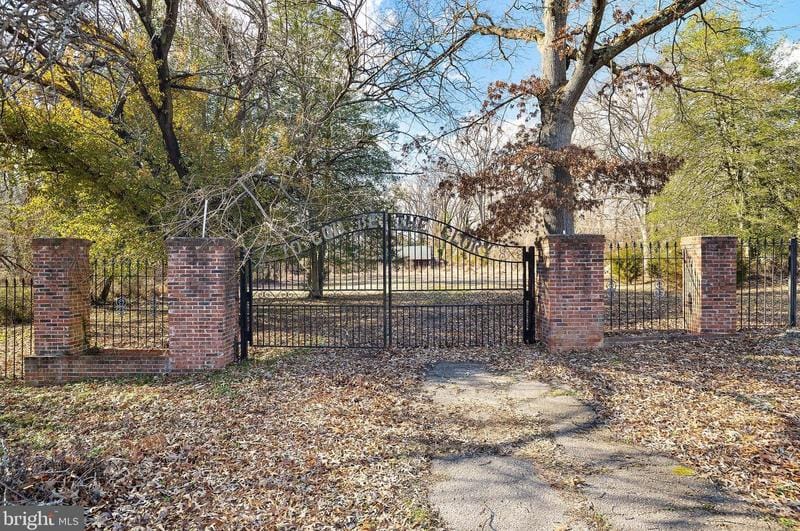 11719 Fort Washington Rd, Fort Washington, MD 20744 - MLS MDPG2102584 for Sale