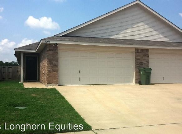 5500-5502 Homestead - Arlington, TX 76017 - Home For Rent