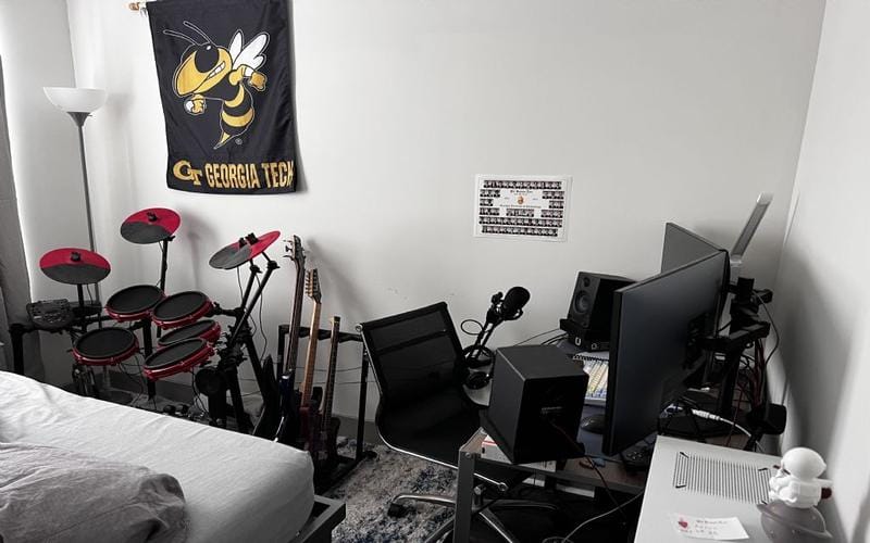 Furnished Midtown, Fulton County room for rent in 4 Bedrooms, Apartment for 1089 per month. Room ID 4738696