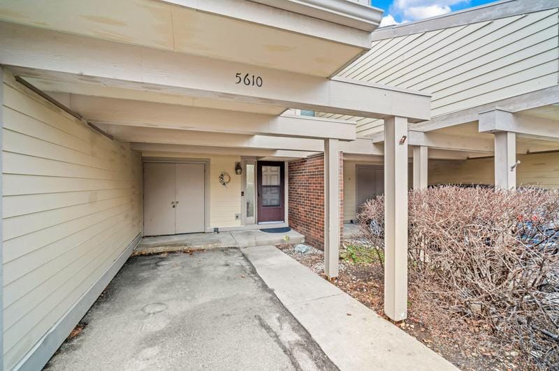 5610 S 27th St #2, Milwaukee, WI 53221 - MLS 1863516 for Sale