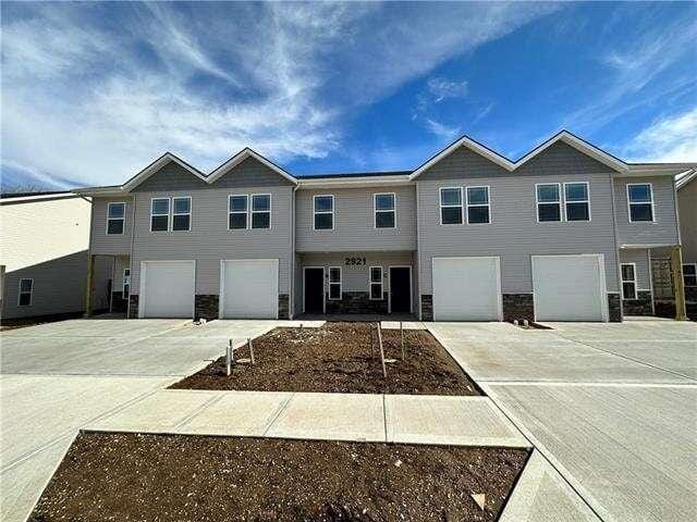 9427 N. Adrian Avenue, Kansas City, MO 64154  624434486 for Sale