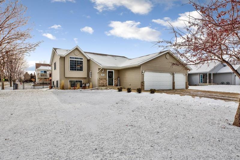 895 25th Street Northeast, Owatonna, MN 55060 for Sale