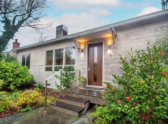 15 Meadow Dr - Mill Valley, CA 94941 - Home For Rent
