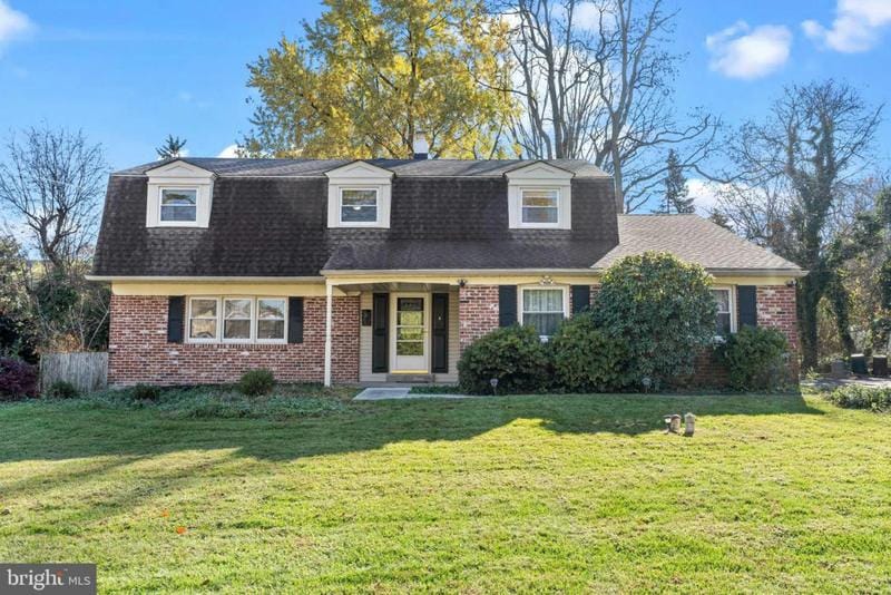 915 MOYER RD, YARDLEY, PA 19067 Single Family Residence For Sale  MLS# PABU2063878