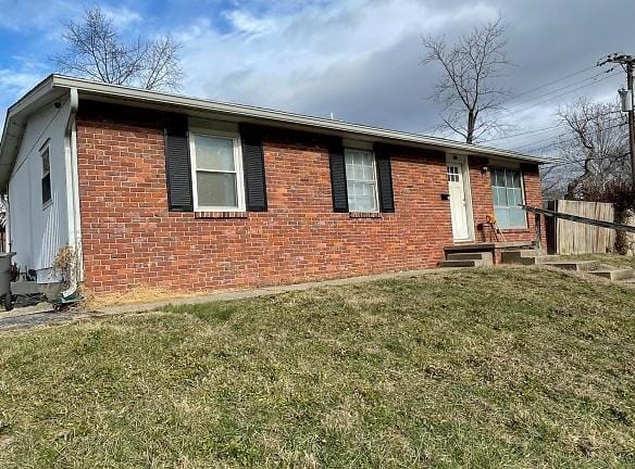 916 W 11th St - Bloomington, IN 47404 - Home For Rent
