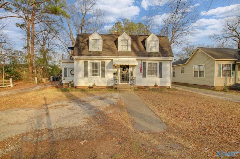 802 8TH AVE SE, Decatur, AL 35601 Single Family Residence For Sale  MLS# 21852424