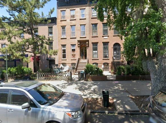 371 3rd Ave unit Parlor - Brooklyn, NY 11215 - Home For Rent