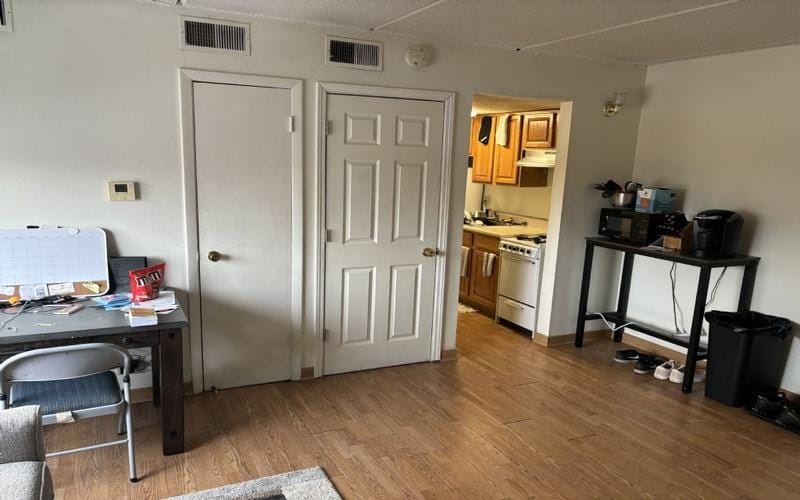 Rental listing in Blue Earth (Mankato), South MN. Contact the landlord or property manager direct about rental.