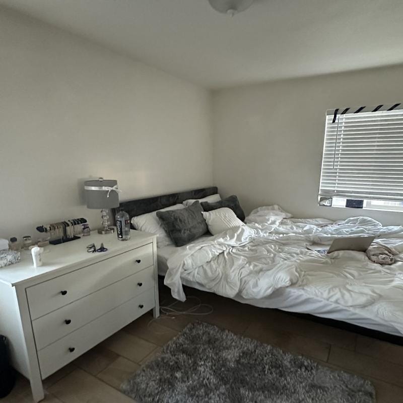 Furnished Pico-Union, Metro Los Angeles room for rent in 5 Bedrooms, Apartment for 1100 per month. Room ID 4739215