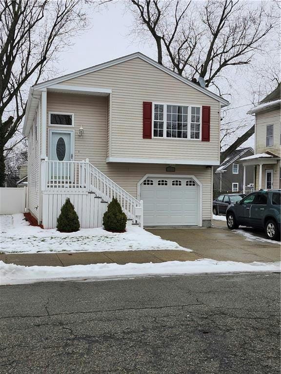 94 CLEVELAND ST, Pawtucket, RI 02860 Single Family Residence For Sale  MLS# 1351657