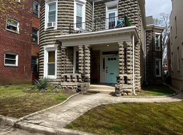 2704 Grove Ave - Richmond, VA 23220 - Home For Rent