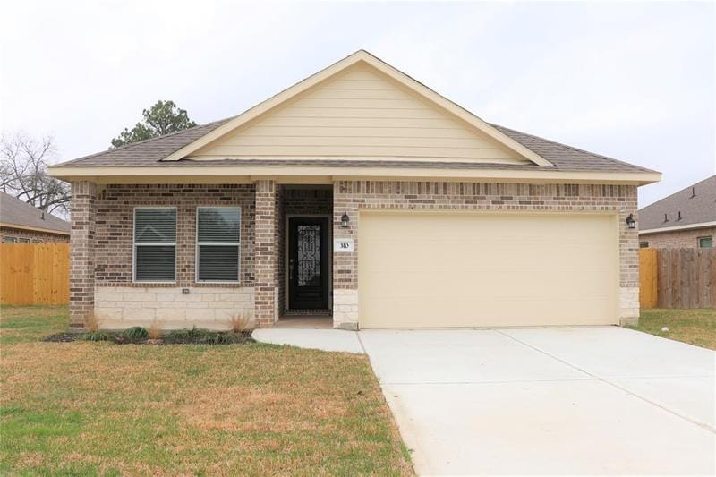 304 Carlos Leal Dr, Dayton, TX 77535 for Rent