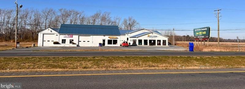 34530 Dupont Blvd, Frankford, DE 19945 - MLS DESU2055320 for Sale