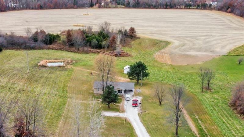 68 STRUBE RD, New Florence, MO 63363 Single Family Residence For Sale  MLS# 24005733