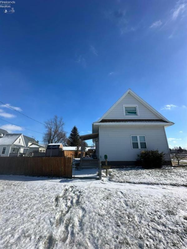 113 EAST ST, Bellevue, OH 44811 Single Family Residence For Sale  MLS# 20240178