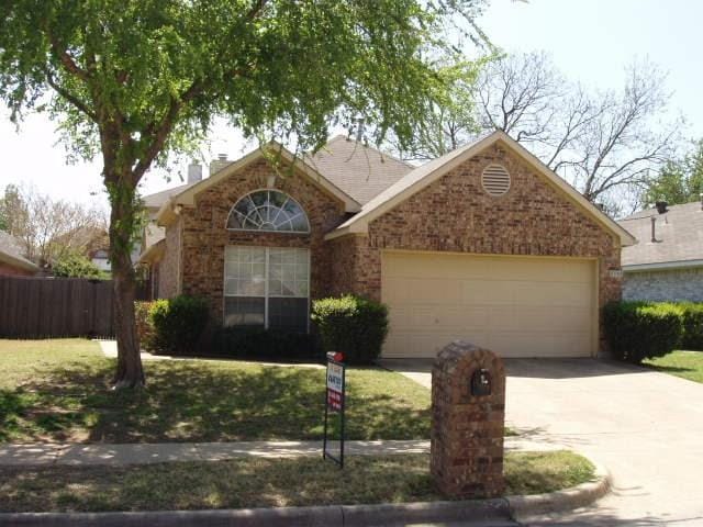 2142 Glen Heights Dr, GARLAND, TX 75044 for Sale