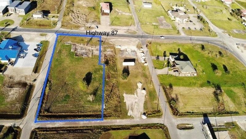 5101 S Gulfway Dr, Sabine Pass, TX 77655 for Sale