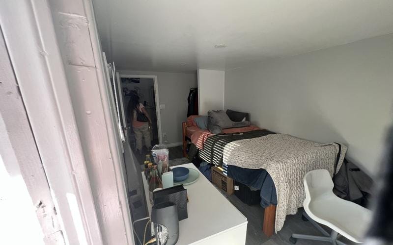 Furnished Downtown, Metro Los Angeles room for rent in 5 Bedrooms, Apartment for 1100 per month. Room ID 4738823