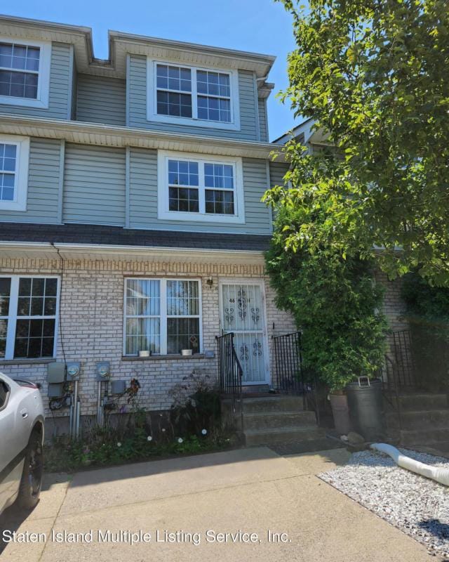 46 CIRCLE LOOP # H, Staten Island, NY 10304 Single Family Residence For Sale  MLS# 1162981