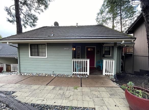50840 Smoke Tree Trail unit 1 - Bass Lake, CA 93604 - Home For Rent