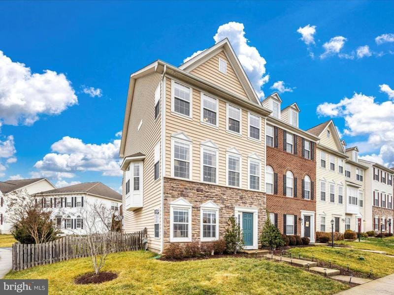 310 E WAINSCOT DR, NEW MARKET, MD 21774 Townhouse For Sale  MLS# MDFR2043216