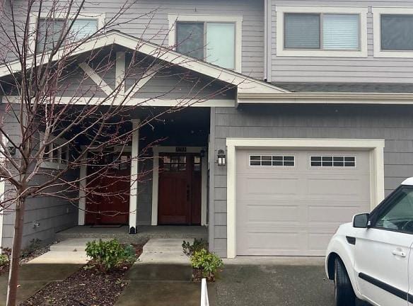 1793 SE Hill Park Pl - Grants Pass, OR 97526 - Home For Rent