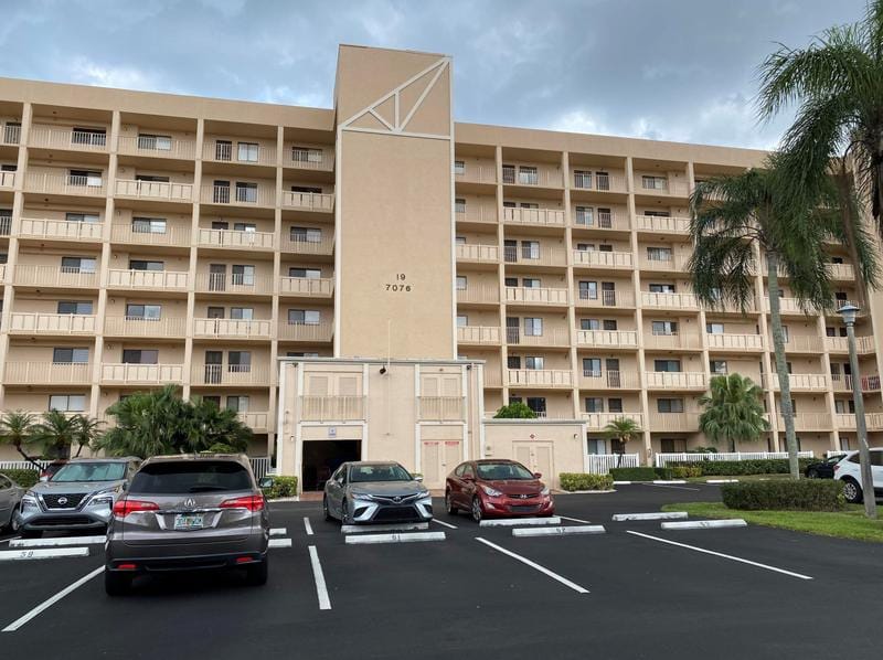 7076 Huntington Ln #805, Delray Beach, FL 33446 - MLS RX-10951840 for Rent