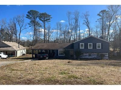 Laurel Dr for Sale