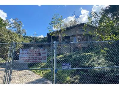 Fredonia Dr for Sale