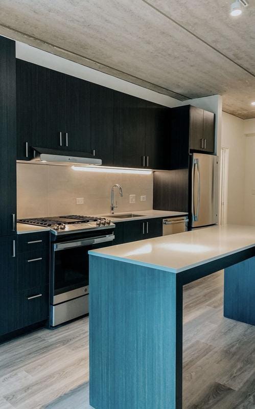 Rental listing in Old Town, North Side. Contact the landlord or property manager direct about rental.