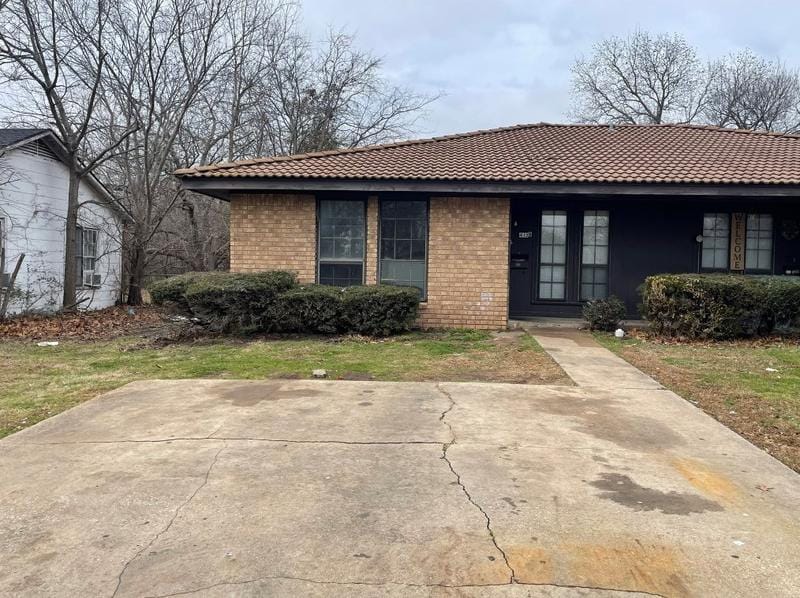 413 W Pelton St #B, Sherman, TX 75092 - MLS 20521451 for Rent