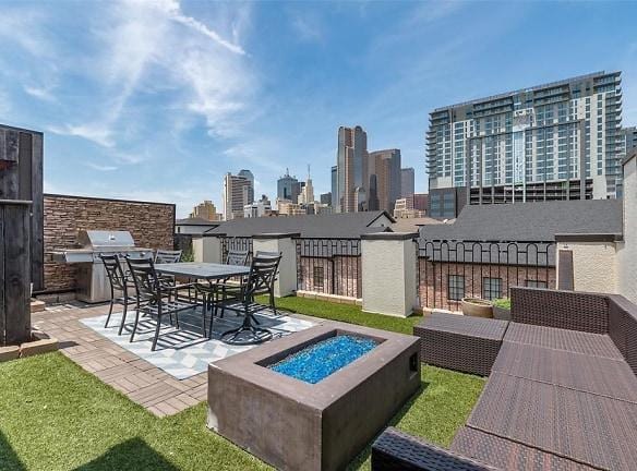 2160 Helsminster Dr - Dallas, TX 75201 - Home For Rent