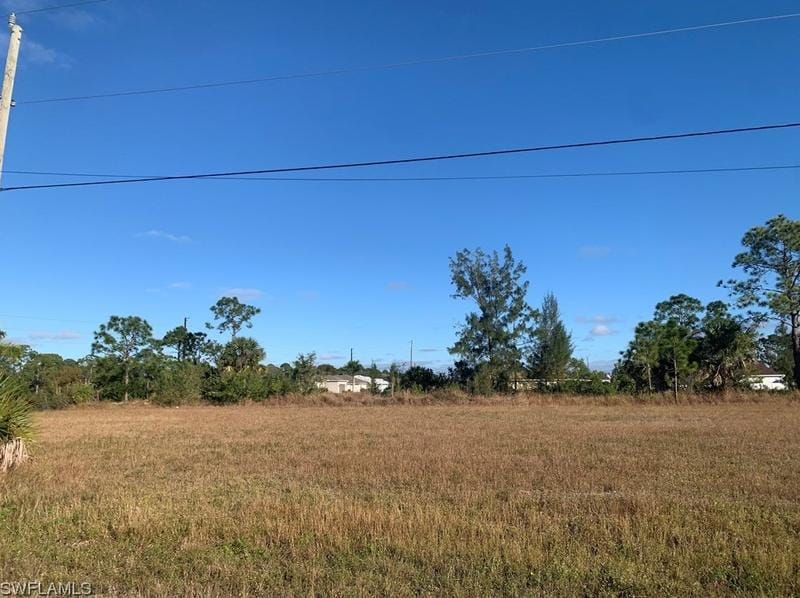 819 NE 34th Terrace, Cape Coral, FL 33909 - MLS 224009551 for Sale