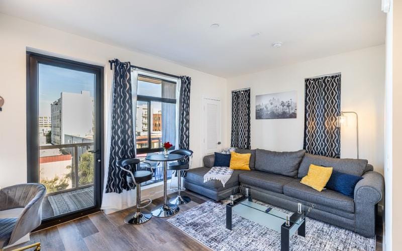 Rental listing in Koreatown, Metro Los Angeles. Contact the landlord or property manager direct about rental.
