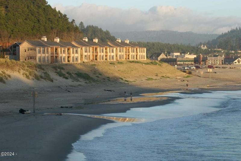 33000 Cape Kiwanda Dr. Unit 13, Pacific City, OR 97135  623997075 for Sale