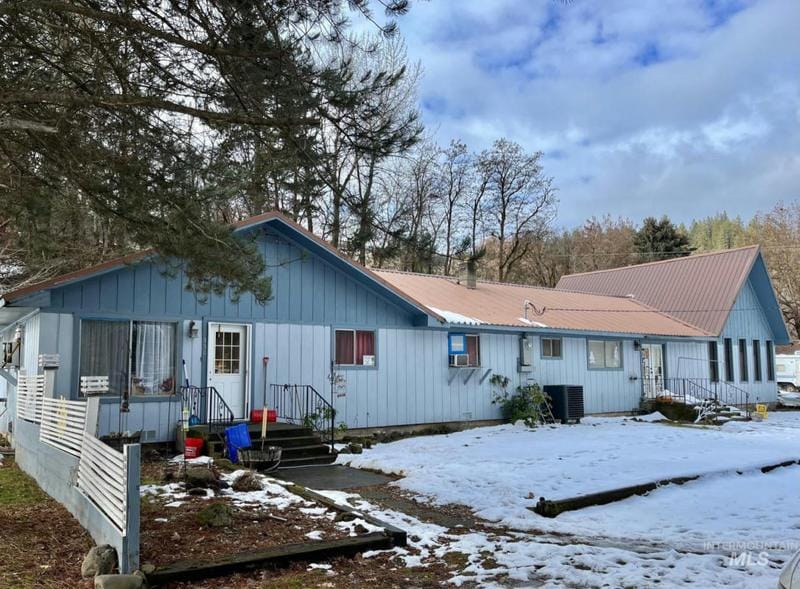 330 N PARK ST, Peck, ID 83545 Single Family Residence For Sale  MLS# 98898909