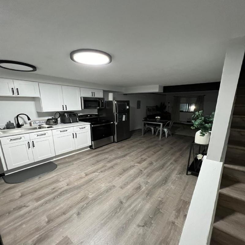 Furnished University Neighborhood, Syracuse Metro room for rent in 2 Bedrooms, Apartment for 1035 per month. Room ID 4739111