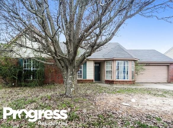 10731 Oak Cir N - Olive Branch, MS 38654 - Home For Rent