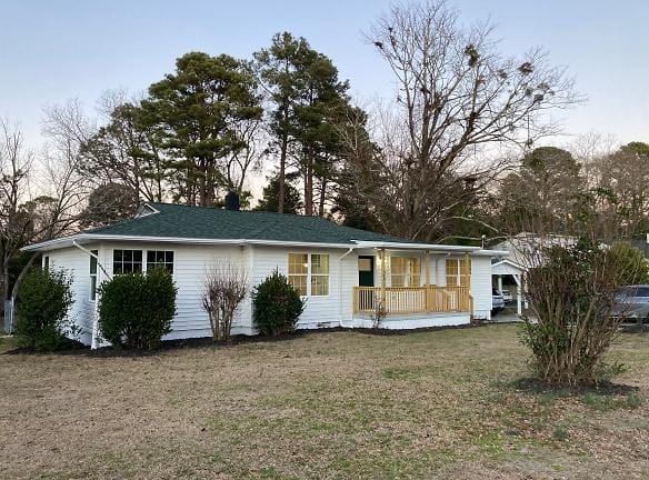203 Post Ave - Fayetteville, NC 28301 - Home For Rent