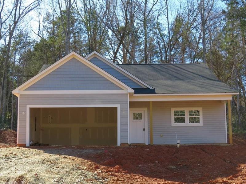126 Meadow Ln, Thomasville, NC 27360 - MLS 1132326 for Sale
