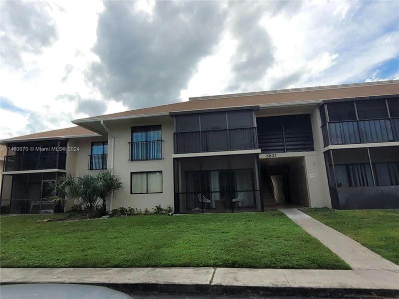 5821 WASHINGTON ST APT 25, Hollywood, FL 33023 Condominium For Sale  MLS# A11460070 for Rent
