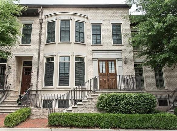 1059 E Paces Ln - Atlanta, GA 30326 - Home For Rent