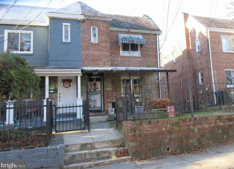 507 Oakwood St SE, Washington, DC 20032 - MLS DCDC2121516 for Sale