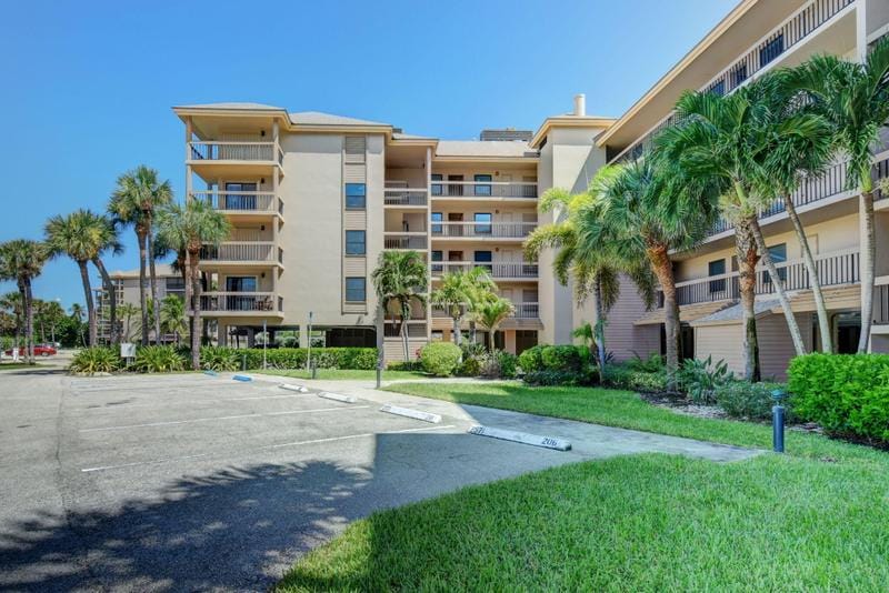 2571 Northeast Ocean Boulevard, Unit 104, Jensen Beach, FL 34957 for Sale